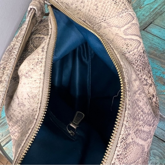 Coach Kristin Embossed Gray/Beige/Tan Leather Python Print Hobo Handbag Zip Top - Picture 7 of 16